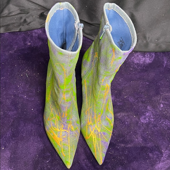 Mardi Gras Custom Stylish Green and Purple Women's Boots, Size 9.5 - Picture 12 of 13